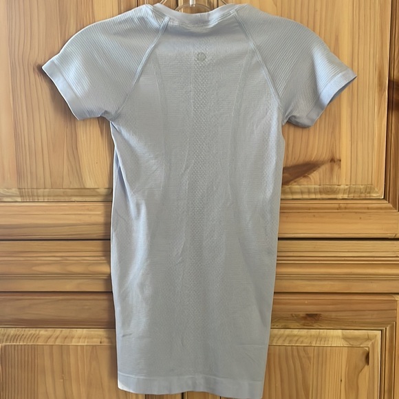 Lululemon Swiftly Tech short sleeve shirt - Picture 2 of 5